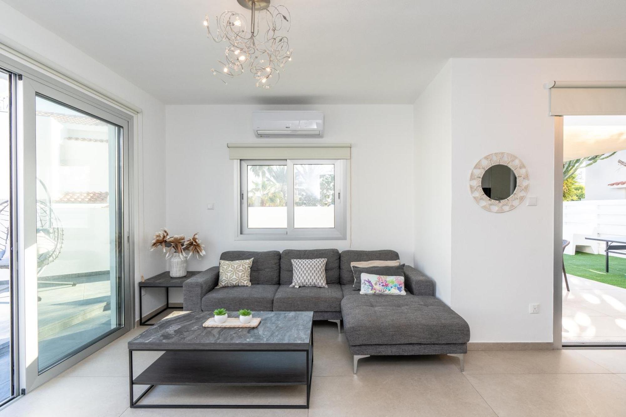 Вилла Mediterranean Oasis
