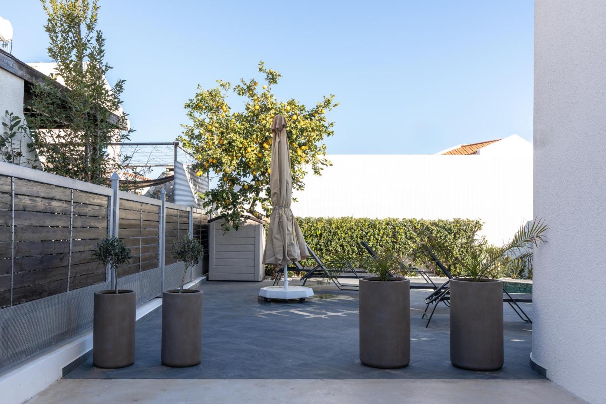 Вилла Mediterranean Oasis *