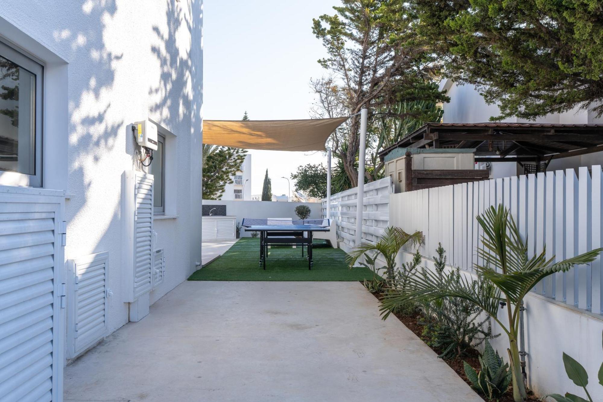 Mediterranean Oasis Вилла Протарас